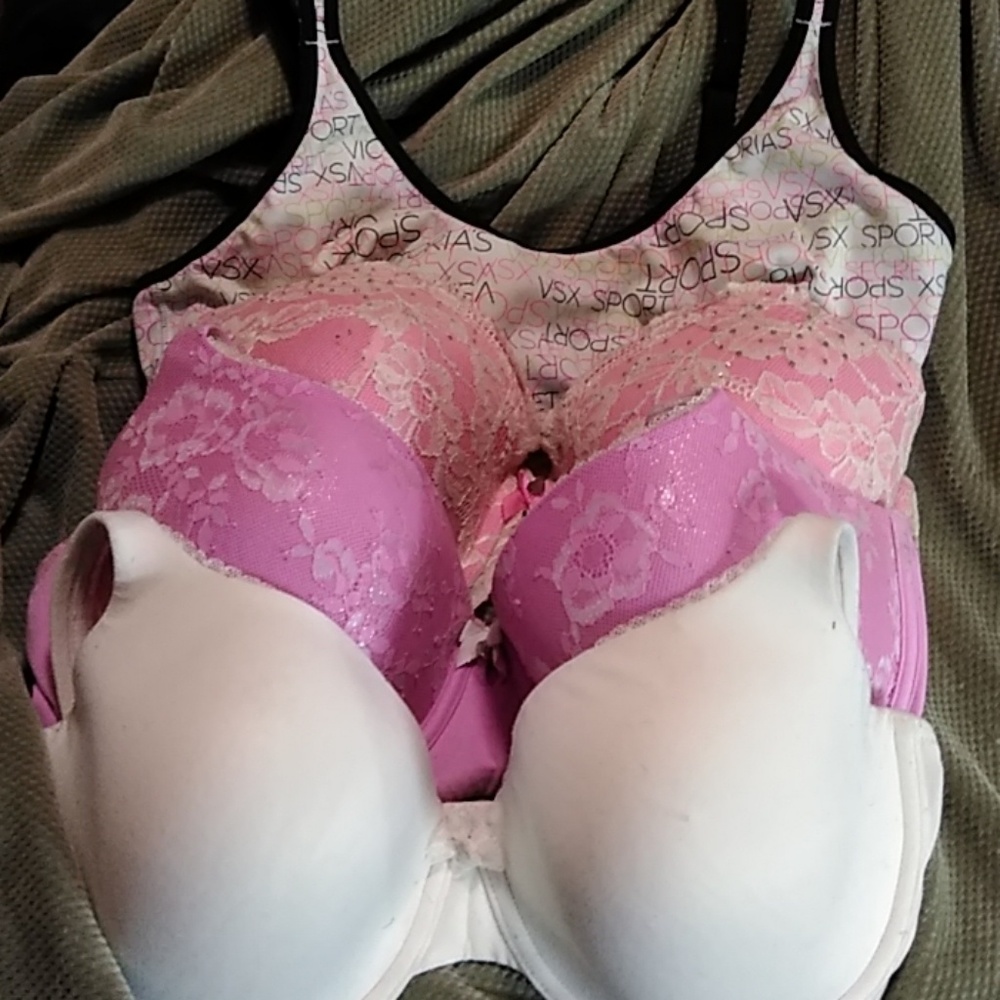 4 Victoria secret bra's Size 36DDD** SOLD**